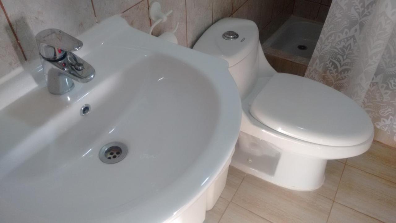 Hostal Miramar ヴァルパライソ エクステリア 写真